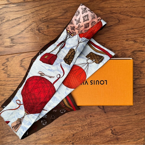 LV Up Up and Away Bandeau Sold out! - Picture 11 of 16